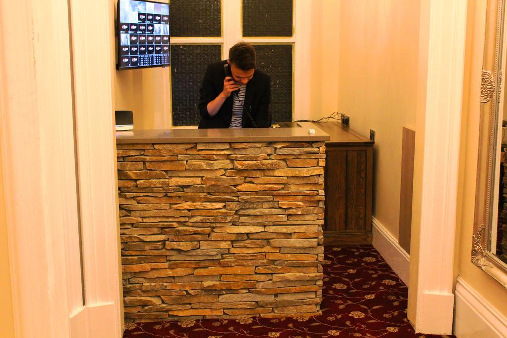 Edgerton Hotel Хъдърсфийлд Екстериор снимка