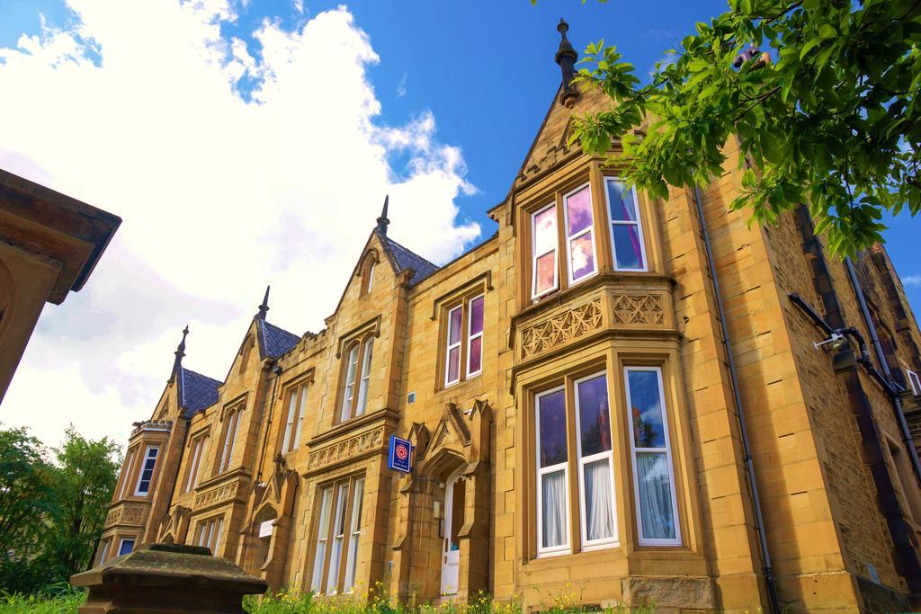 Edgerton Hotel Хъдърсфийлд Екстериор снимка