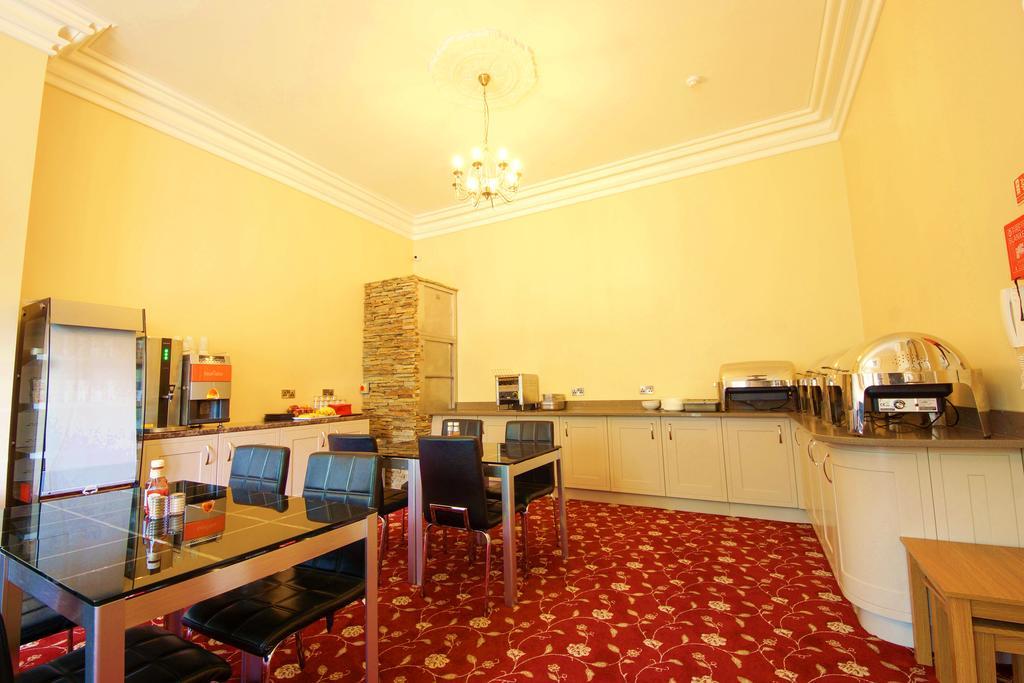 Edgerton Hotel Хъдърсфийлд Екстериор снимка