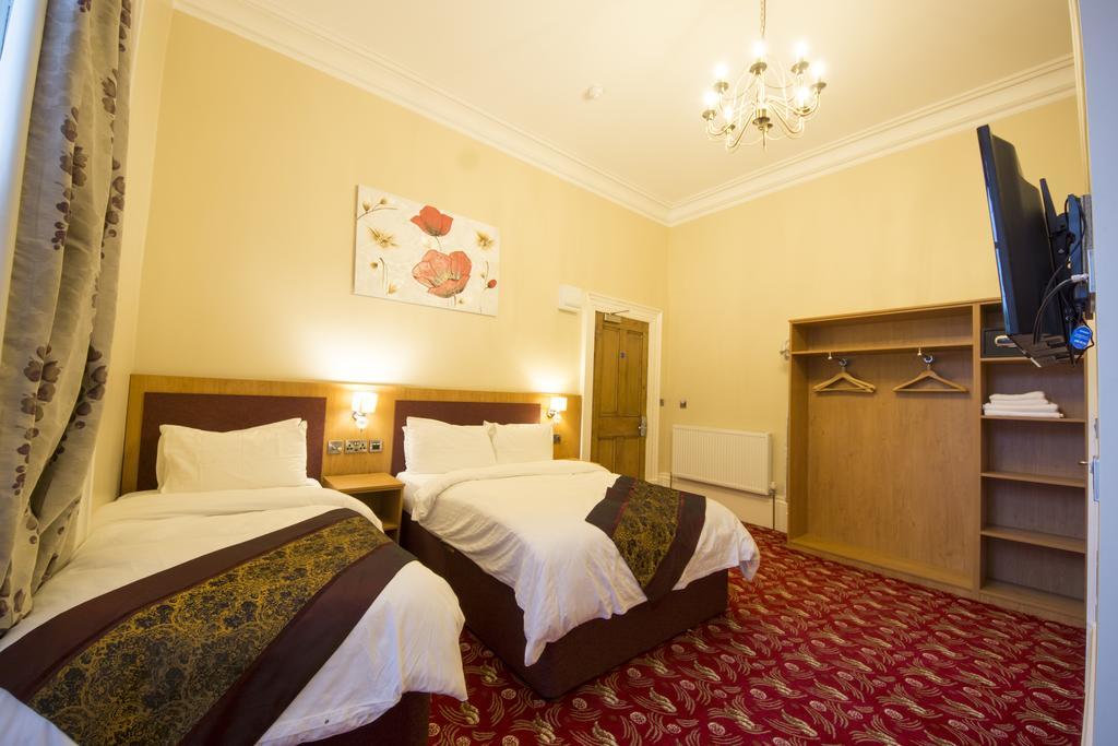 Edgerton Hotel Хъдърсфийлд Екстериор снимка