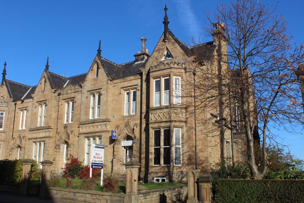 Edgerton Hotel Хъдърсфийлд Екстериор снимка
