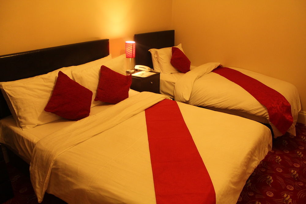 Edgerton Hotel Хъдърсфийлд Екстериор снимка