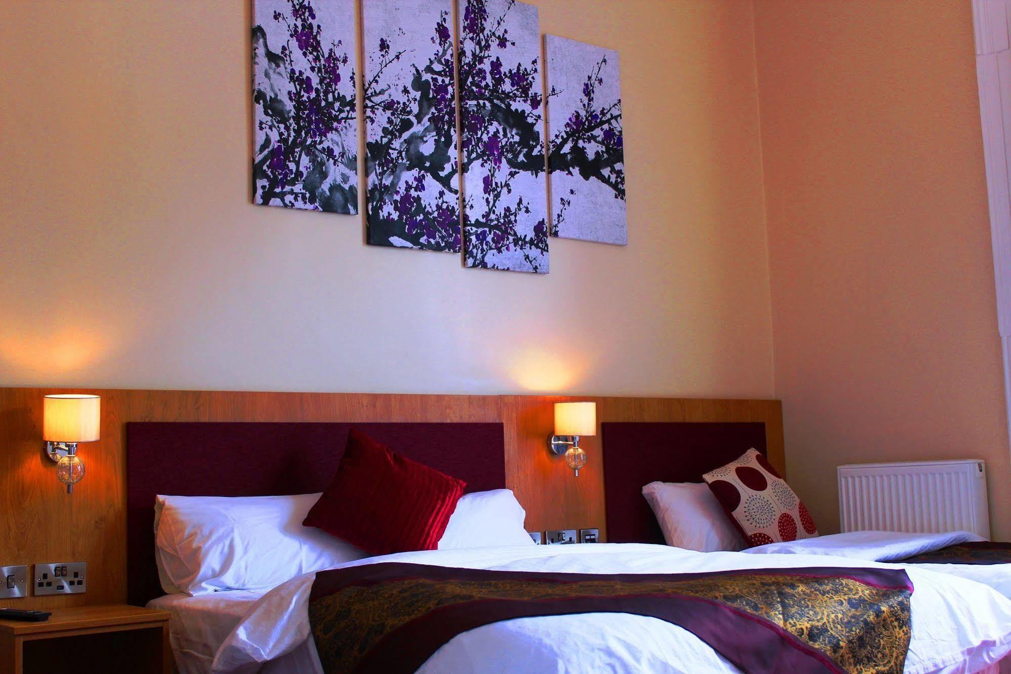 Edgerton Hotel Хъдърсфийлд Екстериор снимка